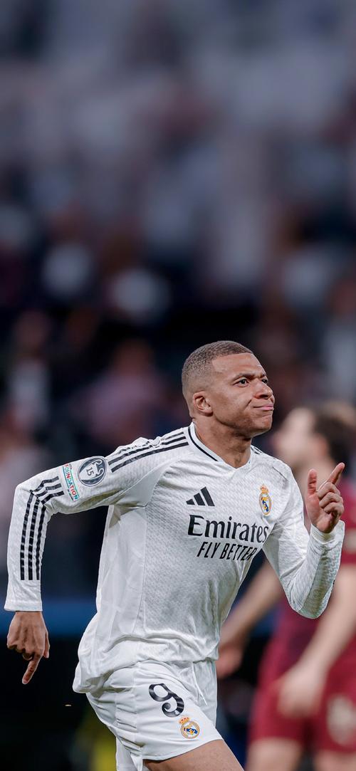 主场3-0完胜！栃木市FC提前一轮队史首度升入日职乙（栃木市FC主场3-0告捷，提前一轮队史首次升上日乙）