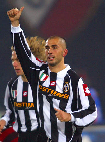 媒体人：23岁华裔中场瑞安-蒂格即将加盟上海海港（消息称23岁华裔中场瑞安·蒂格接近签约上海海港）