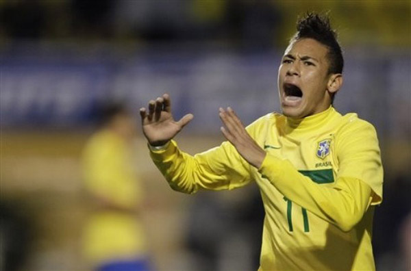 孔帕尼：控球是为了处于有利进攻位置；希望保护足球的创造力