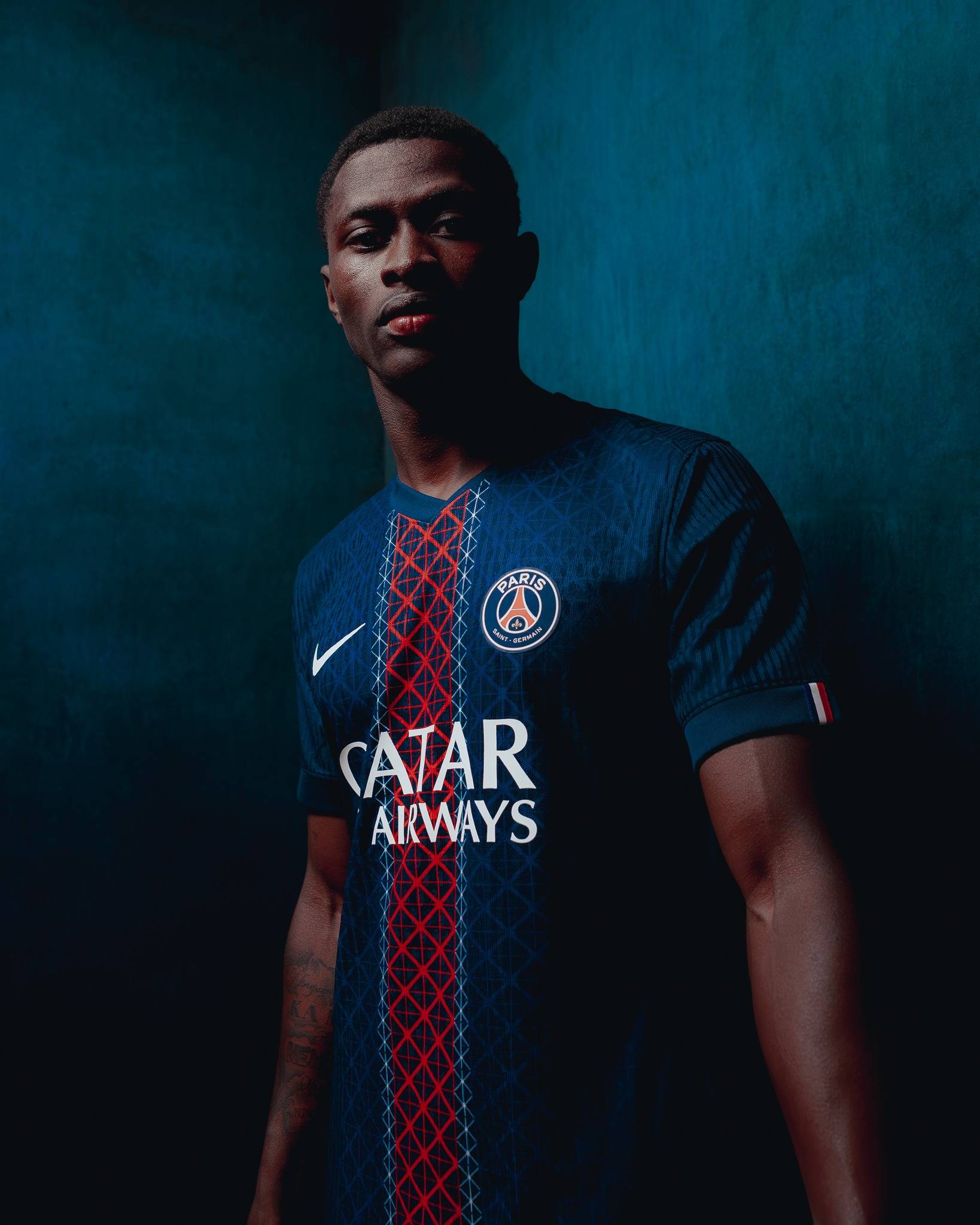 篮网爆冷胜绿军，三分雨浇灭凯尔特人反扑火焰