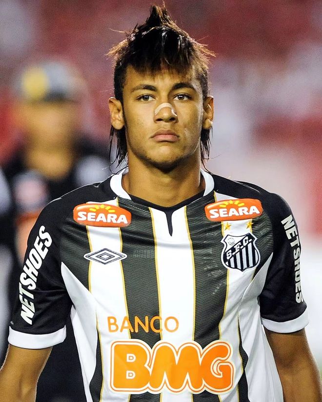 按照世界杯抽签规则，阿根廷和西班牙在决赛之前不会相遇（根据世界杯抽签规定，阿根廷与西班牙只能在决赛相逢）