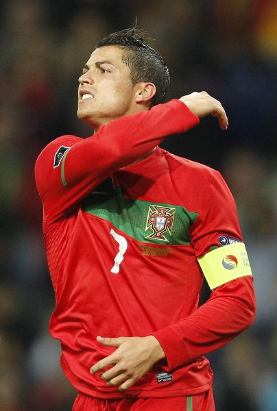 篮球火箭球员连续两场关键投篮命中