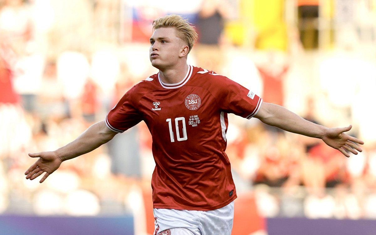 荷媒：阿贾克斯将与小克鲁伊夫会面，他是贾府新任总监候选人（荷媒：阿贾克斯拟约见小克鲁伊夫，后者被视为新任总监人选）