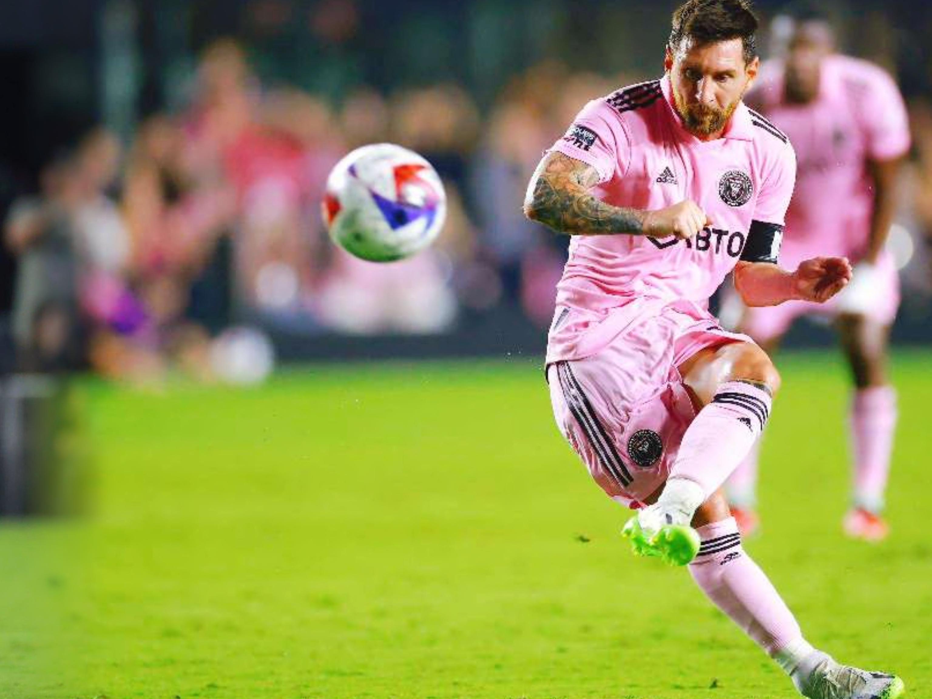 博努奇：我坚信加图索带领国家队走的是正确道路（博努奇：坚信加图索正带领国家队走在正确轨道上）