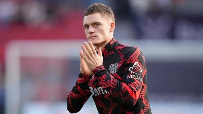 火箭哈登末节爆发连得15分（火箭哈登末节发力连砍15分）