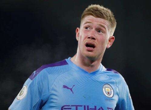 阿隆索帅位堪忧，两大潜在继任者浮出水面，齐达内和渣叔谁更适合？（阿隆索帅位告急：齐达内与克洛普成热门接班人，谁更契合？）