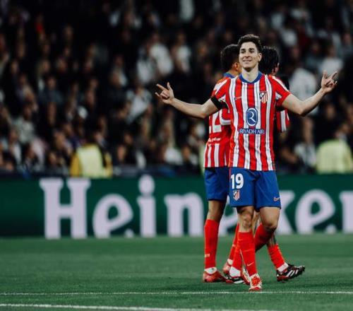 费迪南德：阿森纳不需要埃泽，当然他也可以提升板凳深度（费迪南德：阿森纳不必引进埃泽，但他可增强替补厚度）